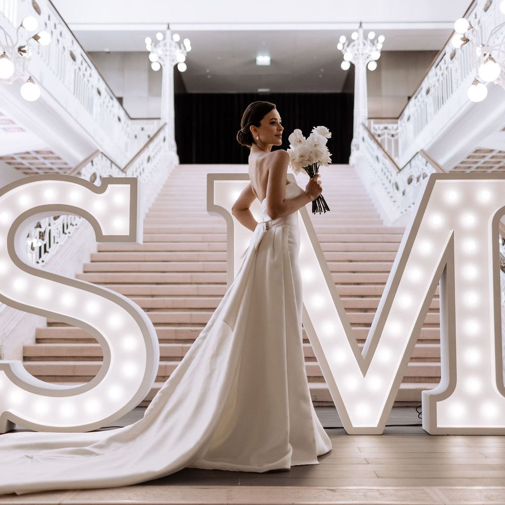 Hochzeitskleid,Dekoration,Braut,Brautkleidung,Mode,Kleid,Textil,Flash-Fotografie,Innenarchitektur,Brautpartykleid,