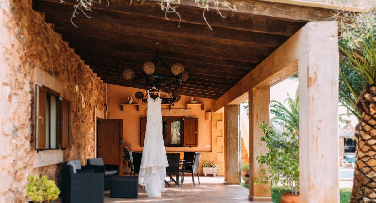 Finca Elopement im blühenden Mallorca