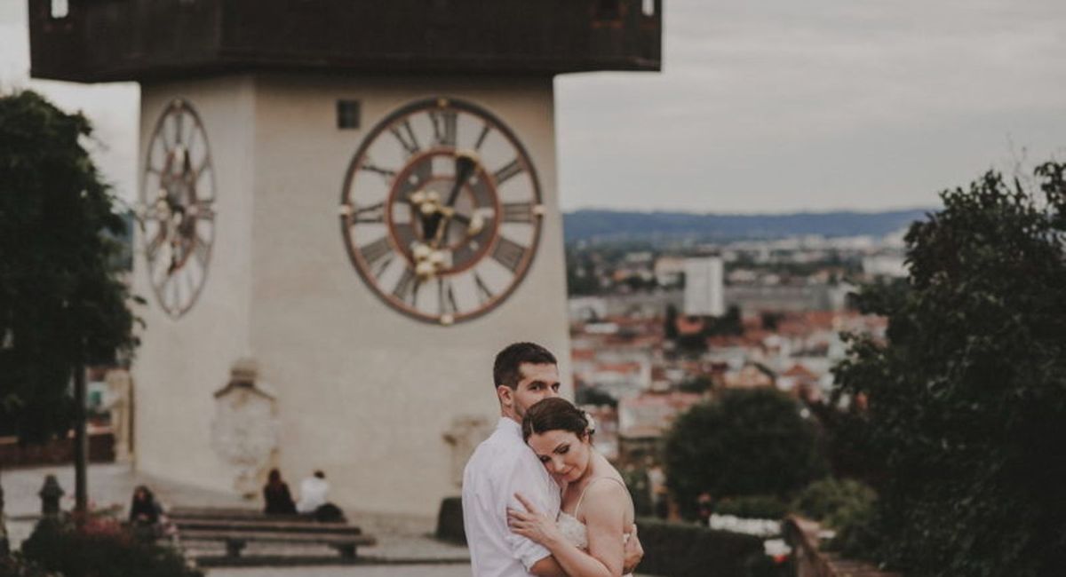 Pflanze,Weiß,Blitzfotografie,Geste,Uhr,Glücklich,Himmel,Wand,Baum,Reisen,