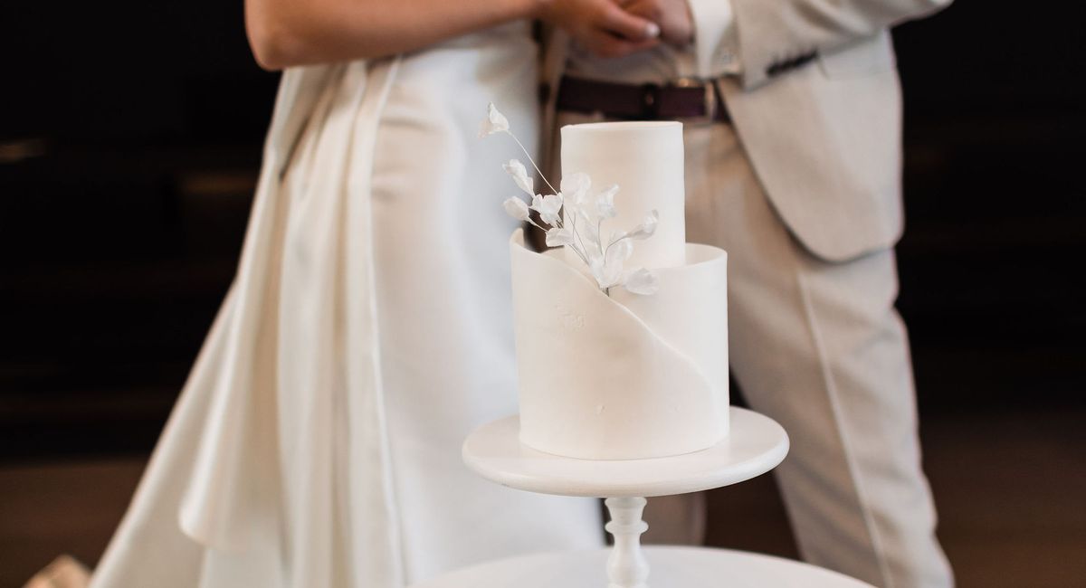 Joint,Hochzeitskleid,Fotografieren,Braut,Schulter,Lächeln,Kleid,Brautkleidung,Kleid,Blitzlichtfotografie,