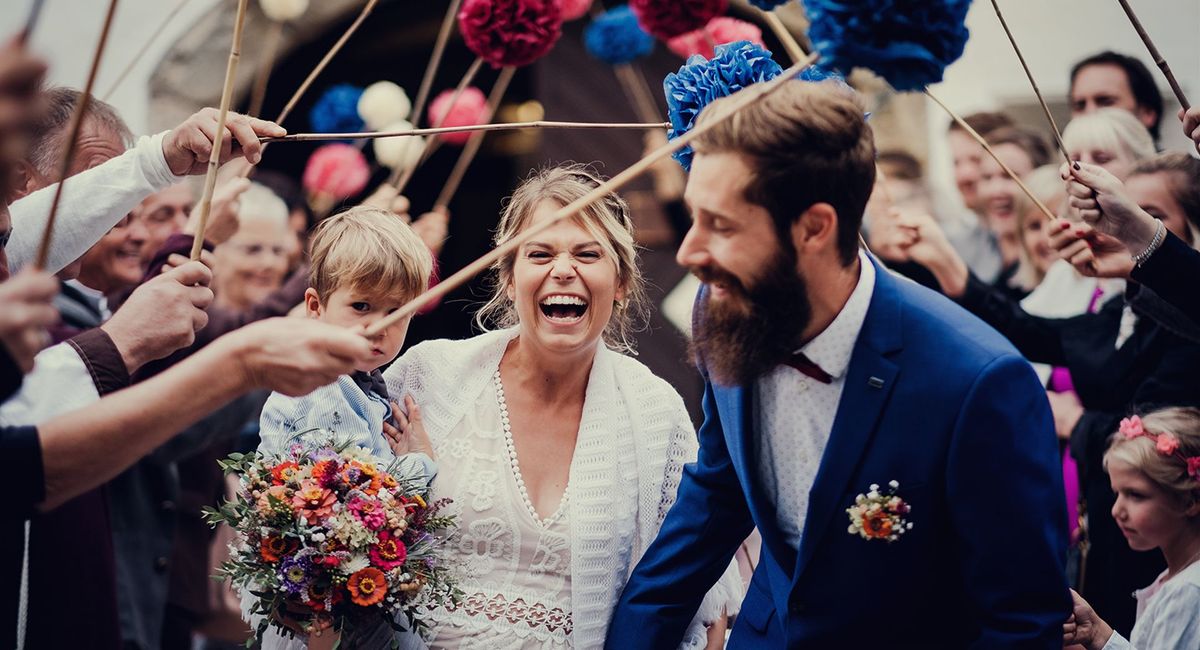 Luftballon steigen lassen am Hochzeitstag