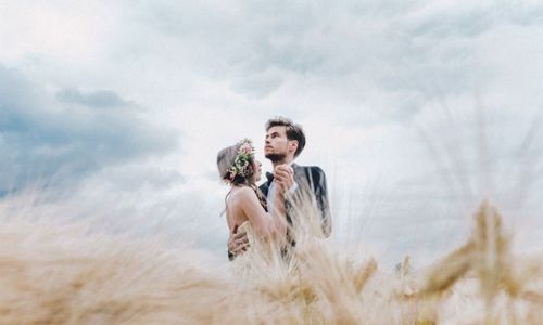 DIY-Hochzeit-gold-VW-Bully-89