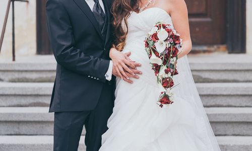 Schwanger heiraten &#8211; schwangere Braut und Bräutigam