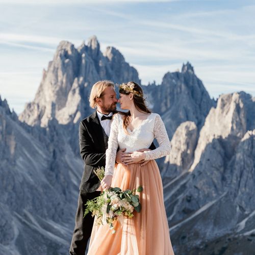 Berg, Himmel, Hochzeitskleid, Wolke, Kleid, Braut, Brautkleidung, Blitzlichtfotografie, Menschen in der Natur, Kleid,