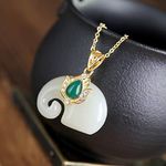 Mayanyan S925 Sterling Silber eingelegter weißer Jade Elefant Anhänger natürlicher Chalcedon Halskette Damen Geschenk