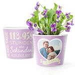 13. Hochzeitstag Geschenk – Blumentopf (ø16cm) | Geschenkidee zur Veilchenhochzeit für Mann oder Frau mit Herz Bilderrahmen für 1 Foto (10x15cm) | Glücklich Verheiratet - 13 Jahre