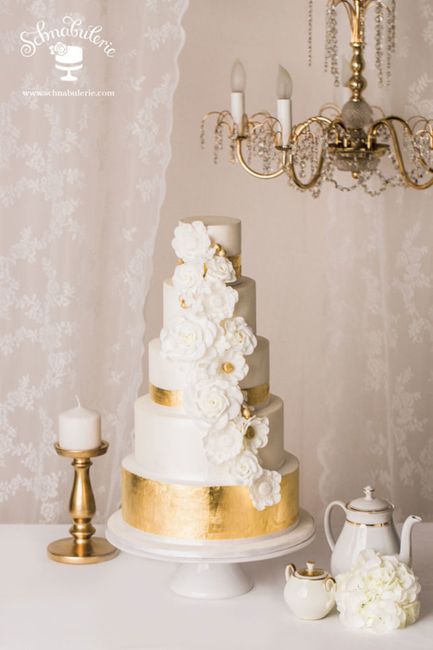 schnabulerie torte hochzeit gold