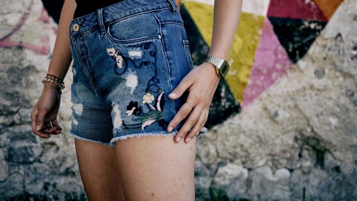 roadtrip hotpants mit applikationen