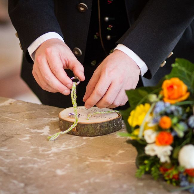 nur standesamtlich heiraten: Ringkissen.