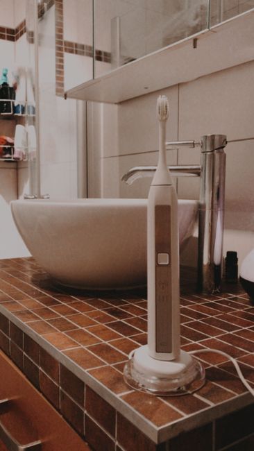 Sanitärarmatur,Grundstück,Holz,Innenarchitektur,Wasserhahn,Architektur,Bodenbelag,Fußboden,Badezimmer,Linie,