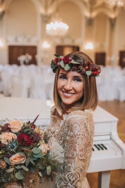 Lächeln,Blume,Foto,Pflanze,Hochzeitskleid,Weiß,Mode,Kleid,Textil,Orange,