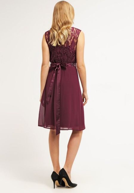 Brautjungfernkleid berry (hinten)