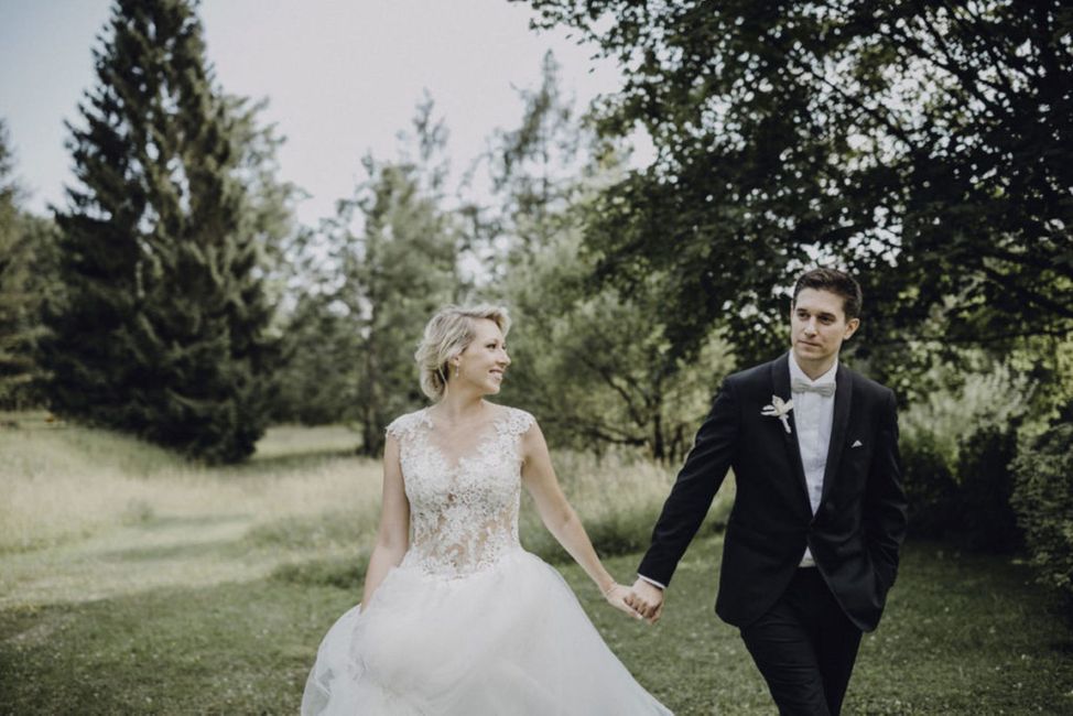 Hochzeitskleid, Braut, Himmel, Kleid, Brautkleider, Menschen in der Natur, Pflanze, Baum, Blitzlichtfotografie, Glücklich,