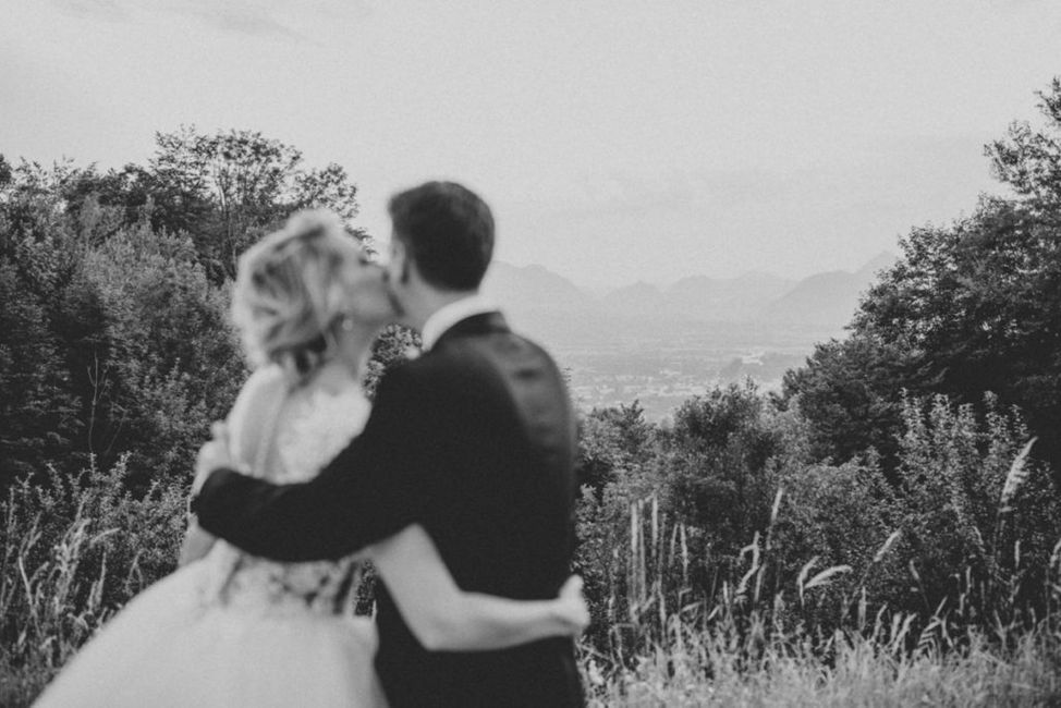 Himmel,Pflanze,Braut,Hochzeitskleid,Wolke,Kleid,Brautkleider,Blitzlichtfotografie,Glücklich,Schwarz-Weiß,