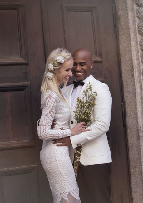 Lächeln,Krawatte,Hochzeitskleid,Brautkleidung,Kleid,Blitzlichtfotografie,Tür,Glücklich,Geste,Kleid,