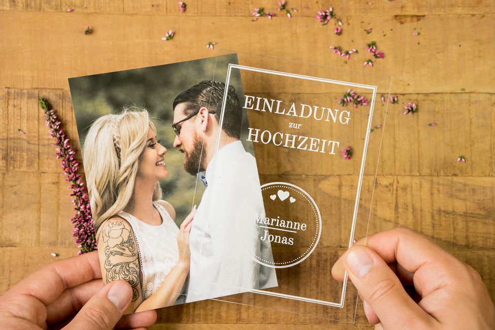 Foto, Lächeln, Glücklich, Blitzlichtfotografie, Geste, Braut, Schrift, Schmuck, Veranstaltung, formelle Kleidung,