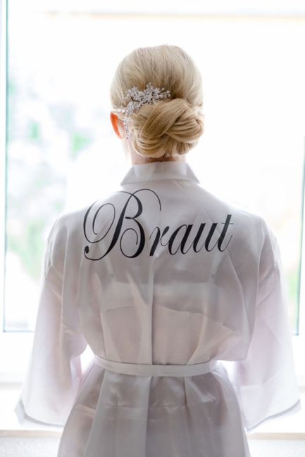 Haare,Sehhilfen,Brillen,Hals,Straßenmode,Ärmel,Taille,Grau,Kopfbedeckungen,Wimpern,