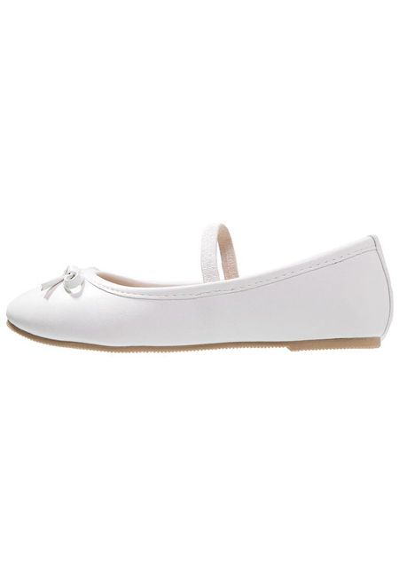 Festliche Kindermode (Friboo Riemchenballerinas weiß)