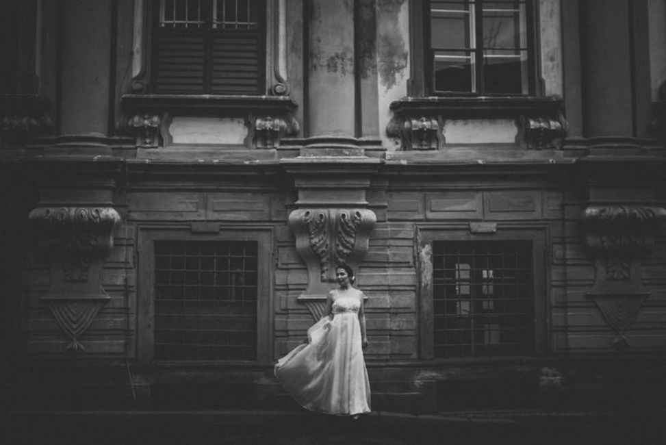 Fenster, Gebäude, Tür, Schwarz-Weiß, Blitzlichtfotografie, Architektur, Stil, Kleid, Monochrom, Monochromfotografie,