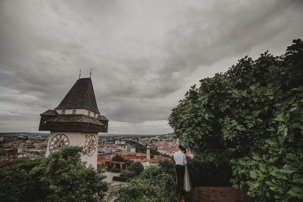 Wolke, Himmel, Gebäude, Pflanze, Baum, Cumulus, Landschaft, Stadt, Dach, Hügel,