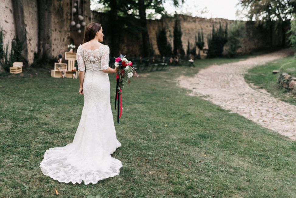 Pflanze,Hochzeitskleid,Blume,Braut,Kleid,Brautschleier,Brautkleid,Baum,Blitzlichtfotografie,Brautpartykleid,