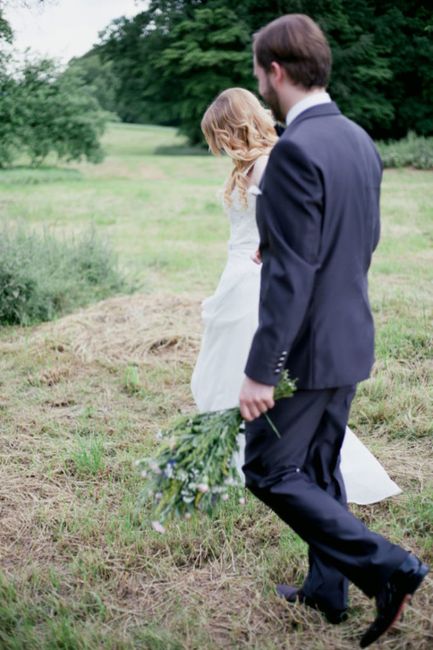 Schuhe, Pflanze, Schuh, Menschen in der Natur, Baum, Kleid, Flash-Fotografie, Mantel, Brautkleidung, Happy,