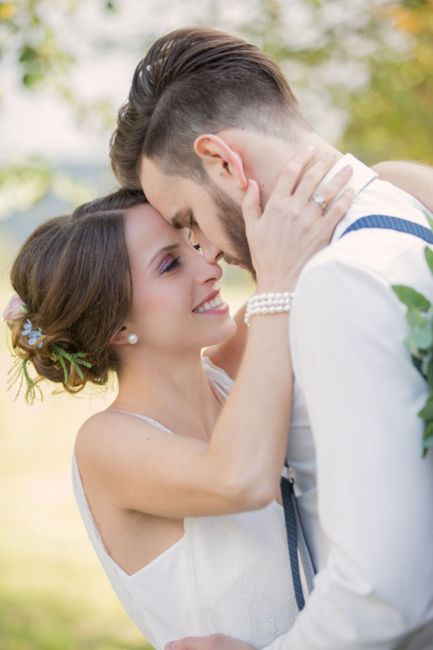 Haare,Haut,Schulter,Menschen in der Natur,Brautkleidung,Blitzlichtfotografie,Kleid,Glücklich,Kleid,Hochzeitskleid,