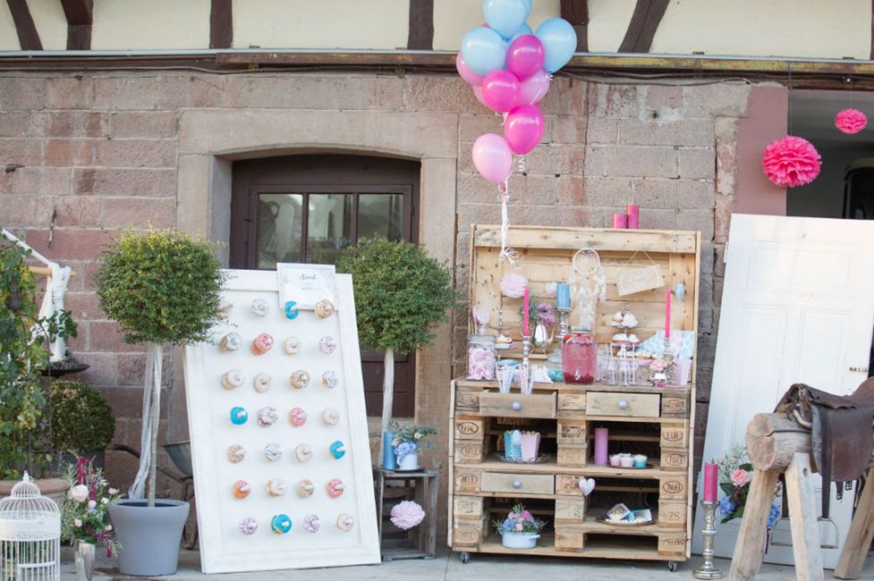 Pflanze, Foto, Weiß, Fenster, Ballon, Architektur, Blumentopf, Gebäude, Partyzubehör, Freizeit,