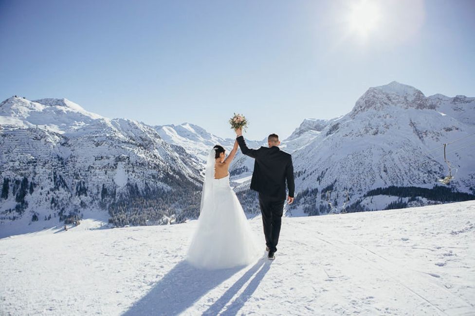 Schnee, Himmel, Berg, Hochzeitskleid, Wolke, Braut, Kleid, Menschen in der Natur, Blitzlichtfotografie, Brautkleidung,