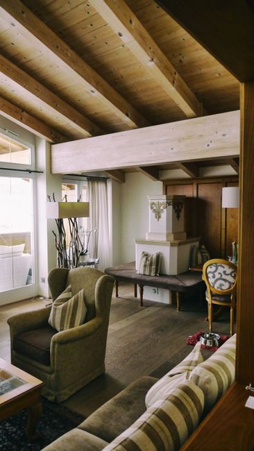 Möbel,Grundstück,Gebäude,Stuhl,Holz,Innenarchitektur,Couch,Boden,Bodenbelag,Wohnzimmer,