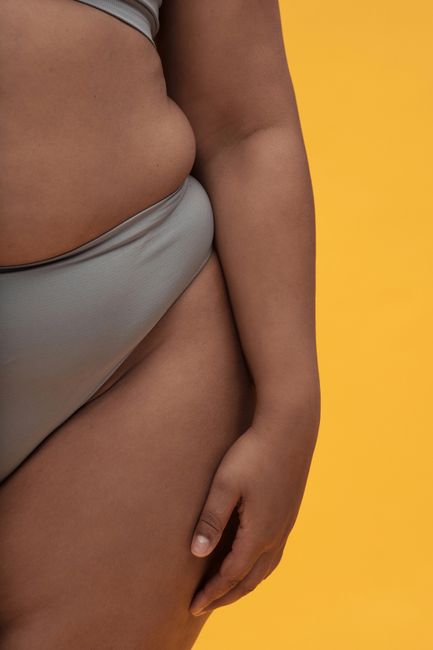 Oberschenkel,Unterwäsche,Muskeln,Taille,Badeanzug,Bauch,Dessous,Kunstmodell,Slips,Torso,