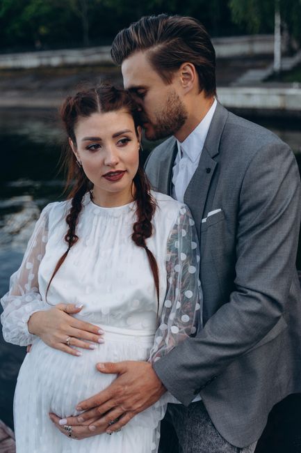 Glück,Liebe,Braut,Romantik,Brautkleidung,Kleid,Fotoshooting,Hochzeitskleid,Kopfbedeckung,Portraitfotografie,