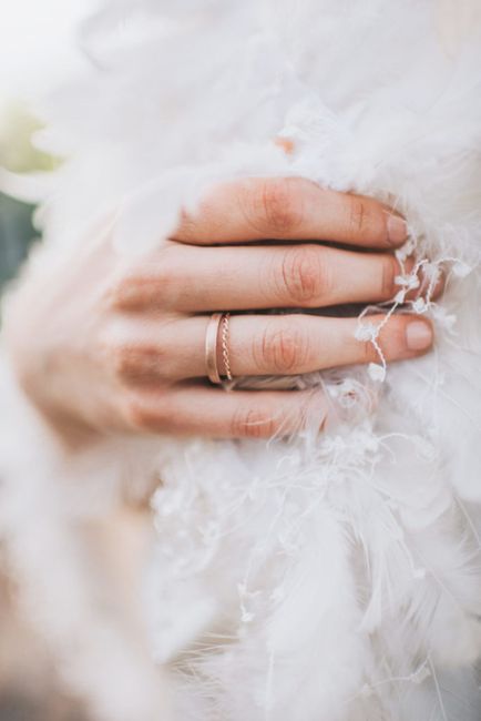 Hochzeitskleid,Braut,Körperschmuck,Kleid,Geste,Hochzeitskleidung,Trauungszubehör,Ehering,Nagel,Naturmaterial,