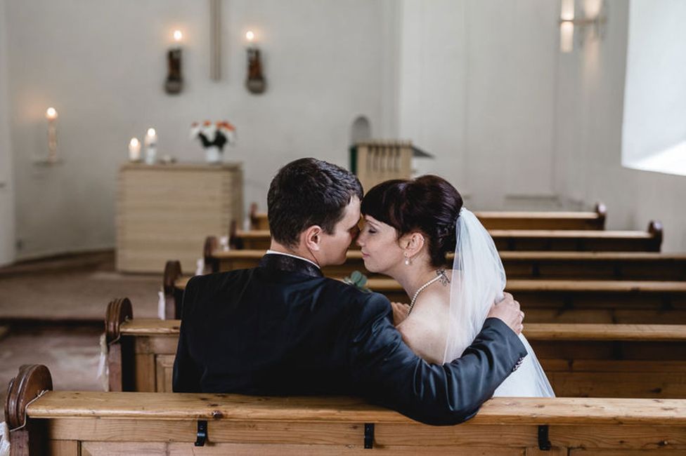 Blitzlichtfotografie,Kerze,Geste,Glücklich,Holz,Kuss,Freizeit,Event,Romantik,Flitterwochen,