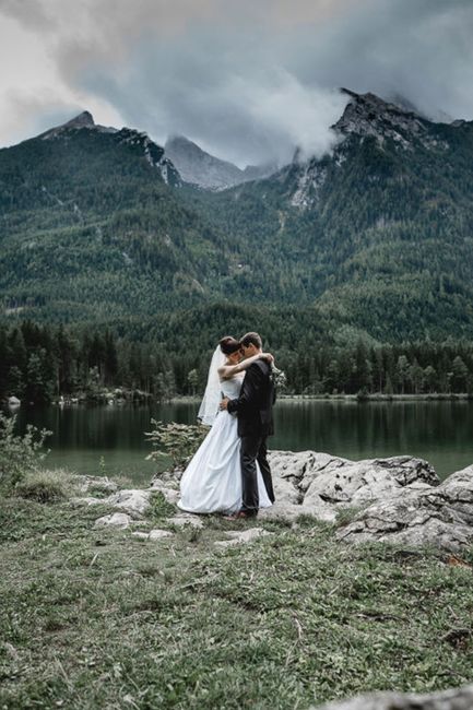 Wolke, Wasser, Pflanze, Himmel, Braut, Berg, Hochzeitskleid, Menschen in der Natur, Blitzlichtfotografie, Kleid,